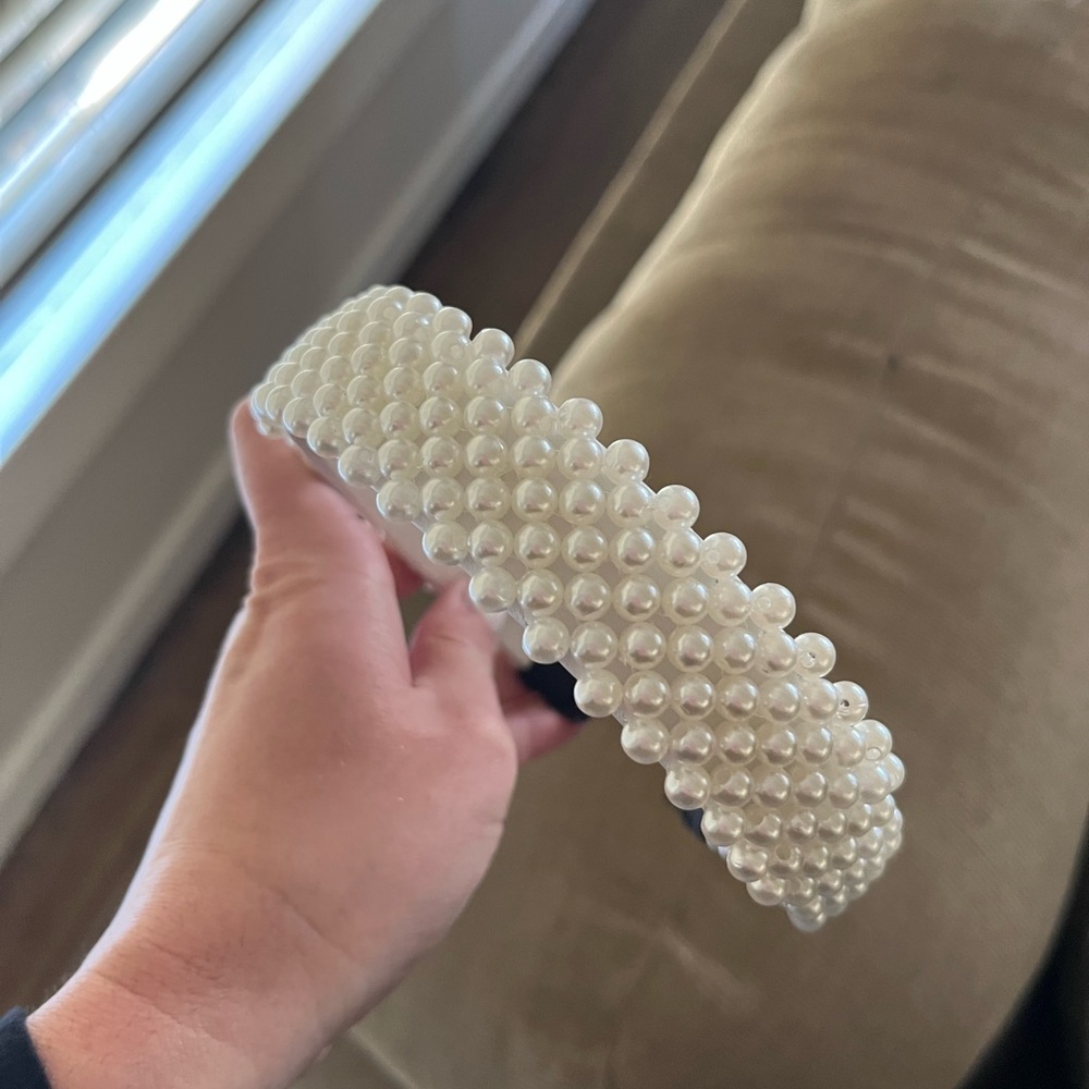 Pearl headband
